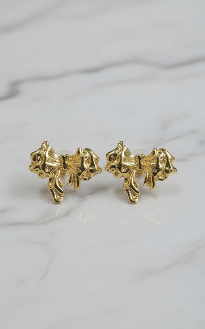 Classic Pearl Stud Earrings for Women – Elegant Office Wear Jewelry for Everyday Styling