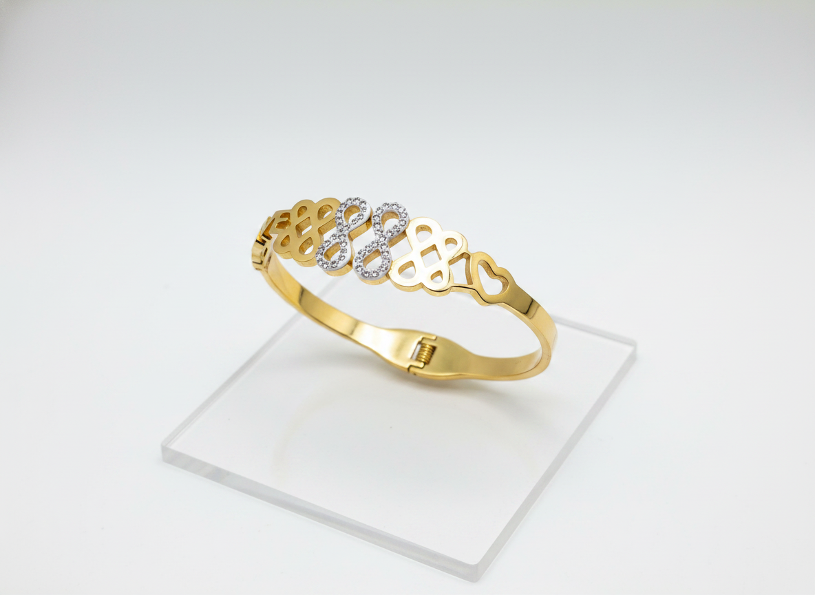 Elegant Beaded Bracelets – Timeless Wrist Adornments for Every Occasion Discover our exquisite collection of beaded bracelets (Copy)